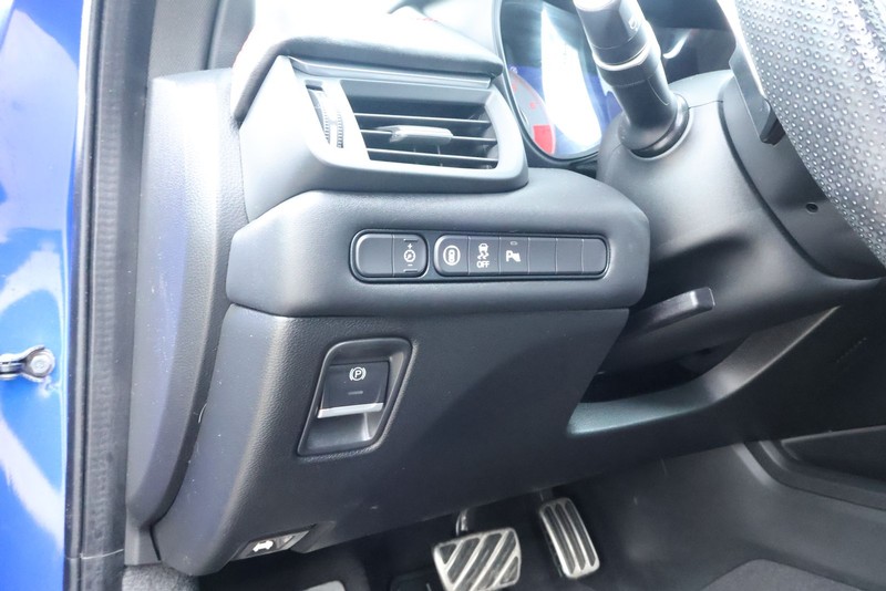 Acura TLX Vehicle Full-screen Gallery Image 19