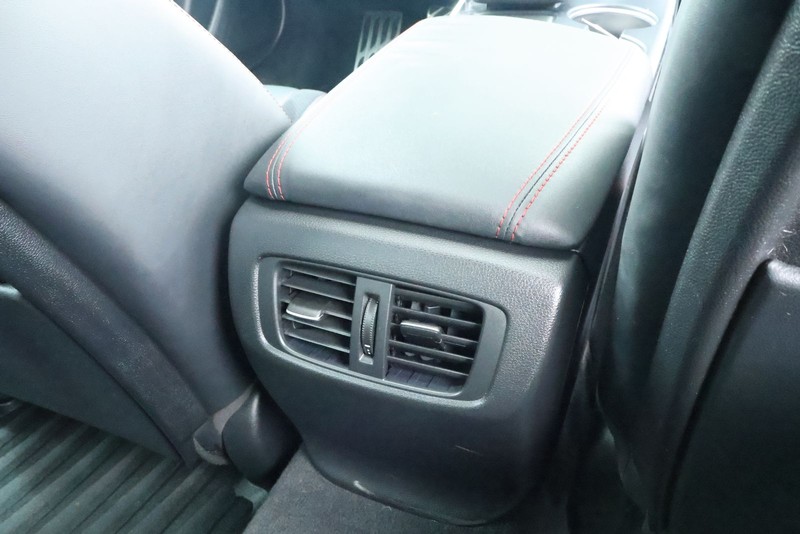 Acura TLX Vehicle Full-screen Gallery Image 27