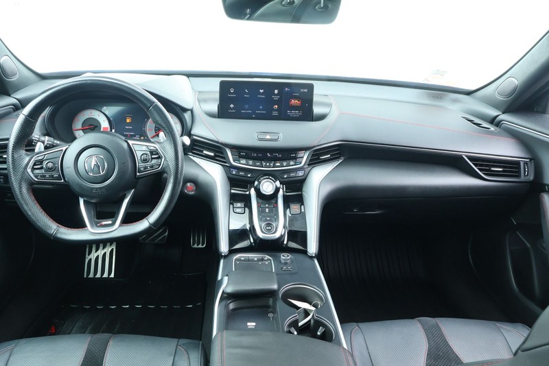 Acura TLX Vehicle Full-screen Gallery Image 28