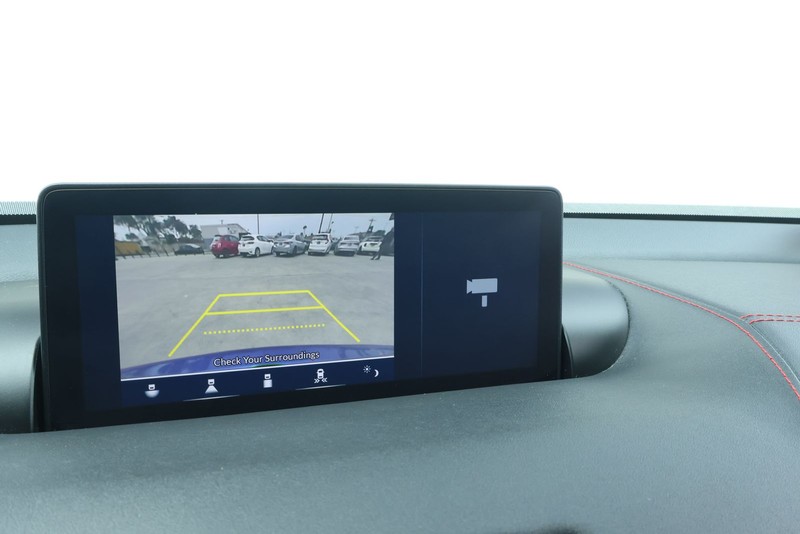 Acura TLX Vehicle Full-screen Gallery Image 33