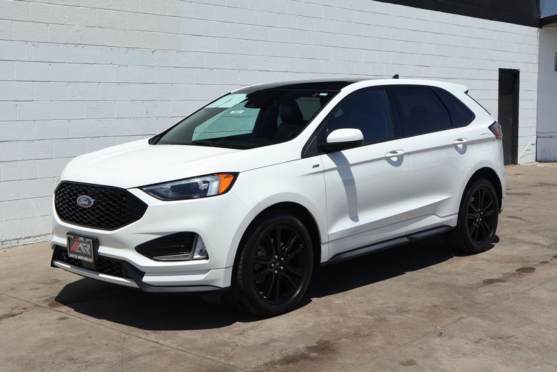 Ford Edge Vehicle Full-screen Gallery Image 14