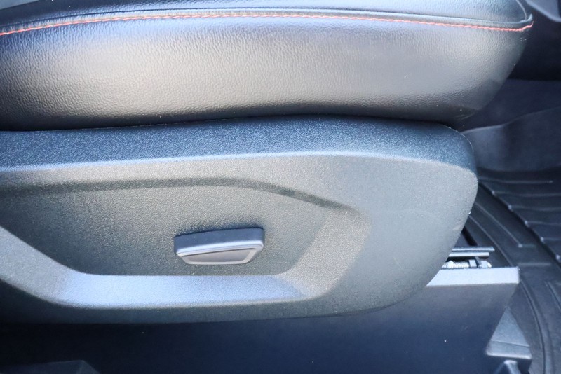Ford Edge Vehicle Full-screen Gallery Image 25