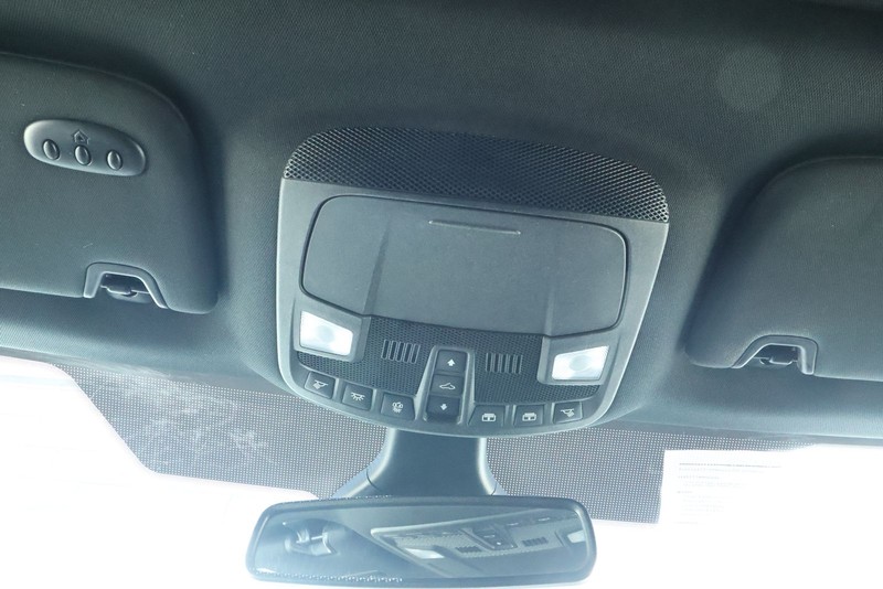 Ford Edge Vehicle Full-screen Gallery Image 35