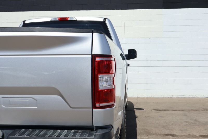 Ford F-150 Vehicle Full-screen Gallery Image 07