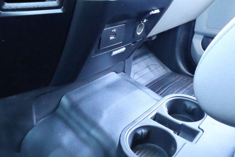 Ford F-150 Vehicle Full-screen Gallery Image 29