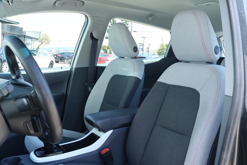 Chevrolet Bolt EV Vehicle Full-screen Gallery Image 15