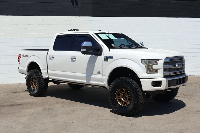 Ford F-150 Vehicle Full-screen Gallery Image 01