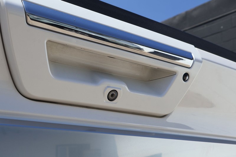 Ford F-150 Vehicle Full-screen Gallery Image 07