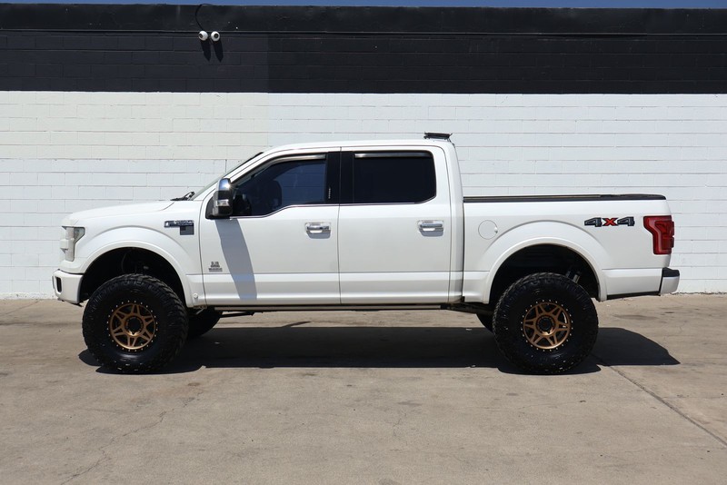 Ford F-150 Vehicle Full-screen Gallery Image 11