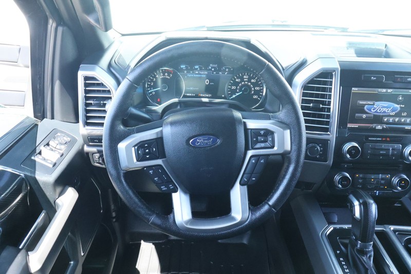 Ford F-150 Vehicle Full-screen Gallery Image 32