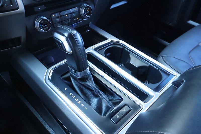 Ford F-150 Vehicle Full-screen Gallery Image 38