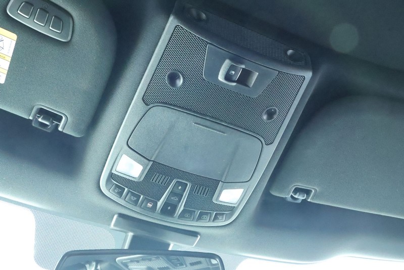 Ford F-150 Vehicle Full-screen Gallery Image 39