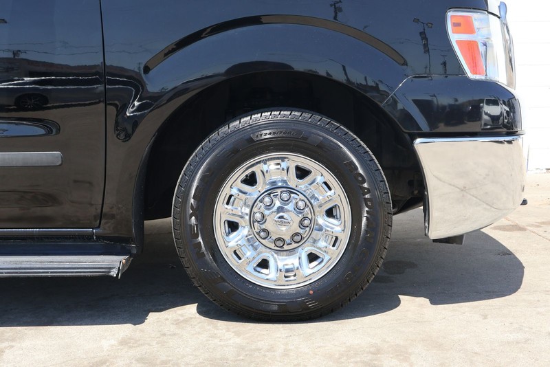 Nissan NVP Vehicle Full-screen Gallery Image 14
