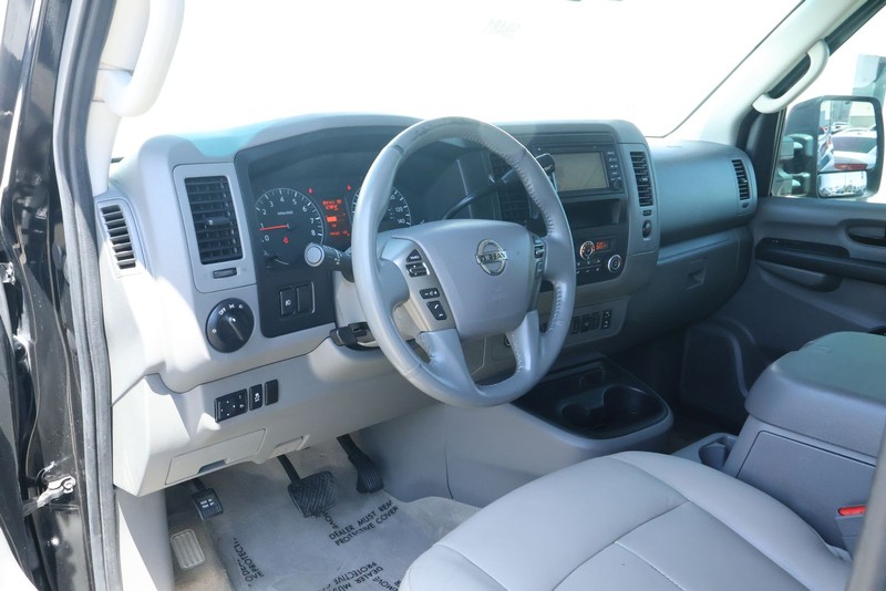 Nissan NVP Vehicle Full-screen Gallery Image 16