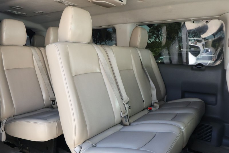 Nissan NVP Vehicle Full-screen Gallery Image 23