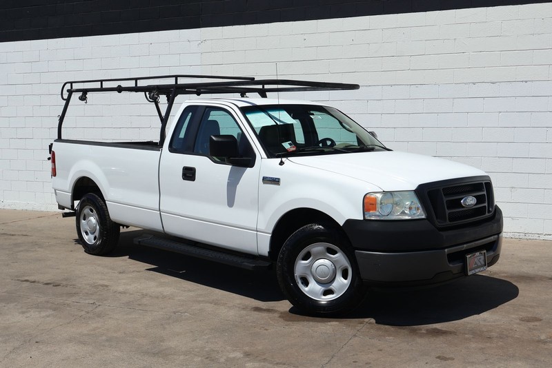 Ford F-150 Vehicle Full-screen Gallery Image 02