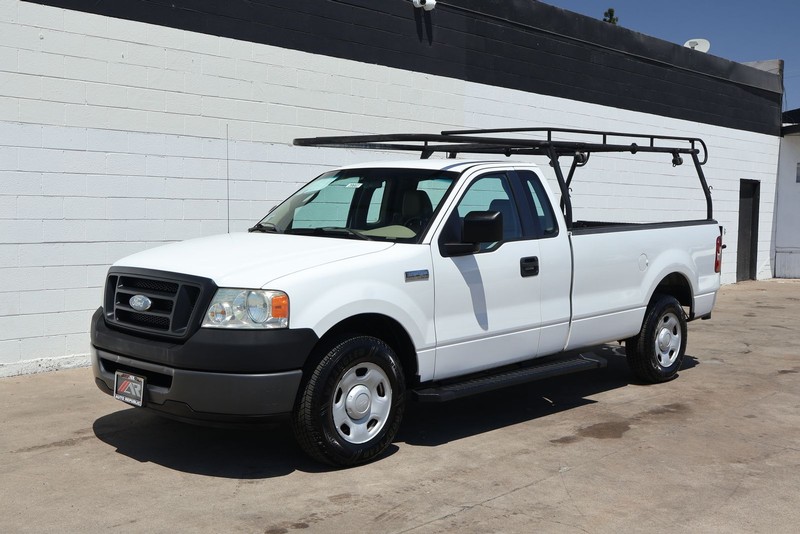Ford F-150 Vehicle Full-screen Gallery Image 11