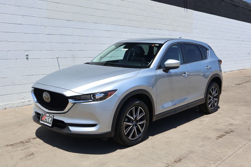 Mazda CX-5 Vehicle Full-screen Gallery Image 12