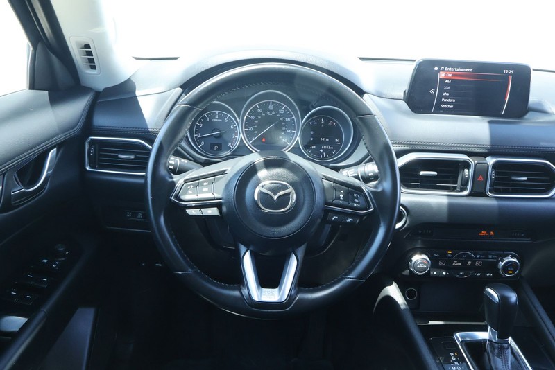 Mazda CX-5 Vehicle Full-screen Gallery Image 26
