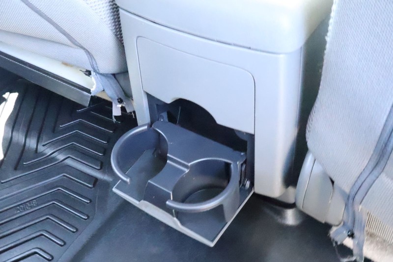 Nissan Frontier Vehicle Full-screen Gallery Image 25