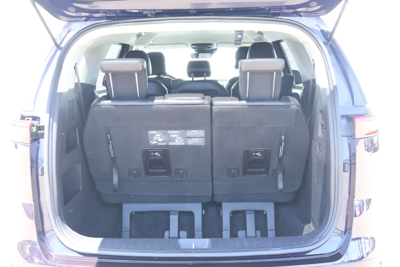 Kia Carnival Vehicle Full-screen Gallery Image 09