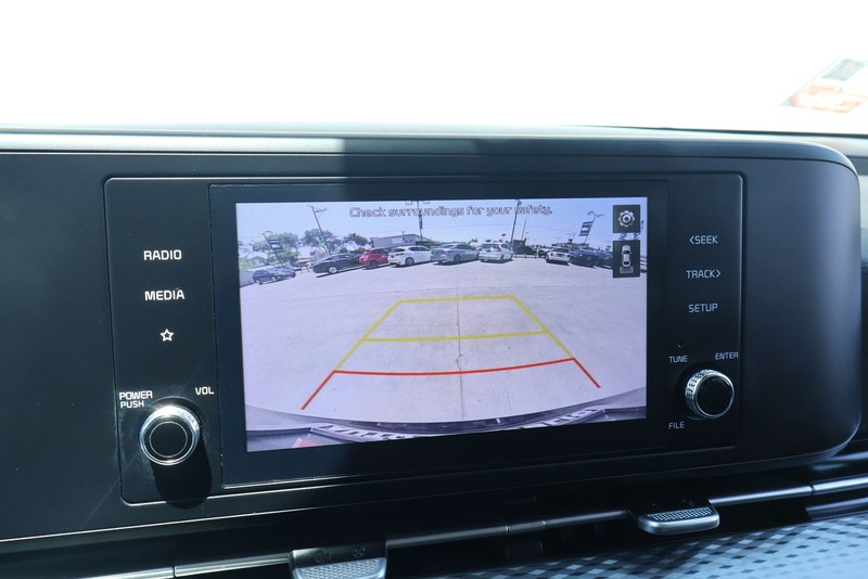 Kia Carnival Vehicle Full-screen Gallery Image 34