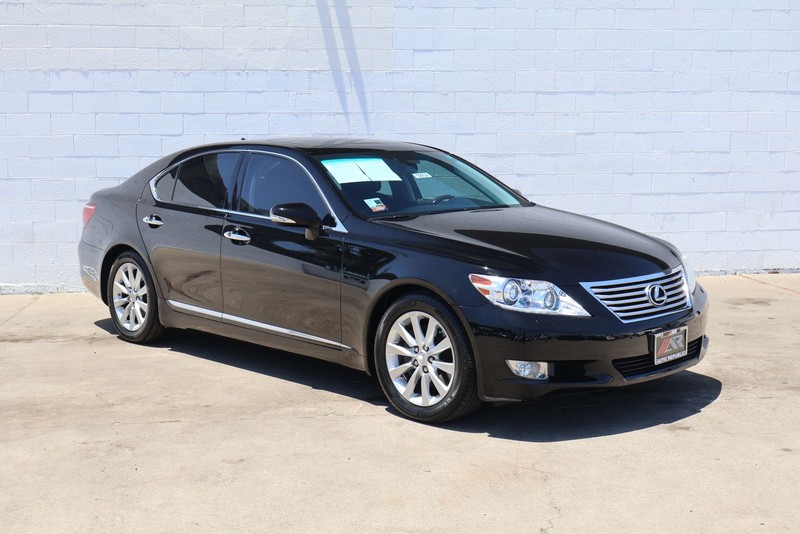 Lexus LS 460 Vehicle Full-screen Gallery Image 01