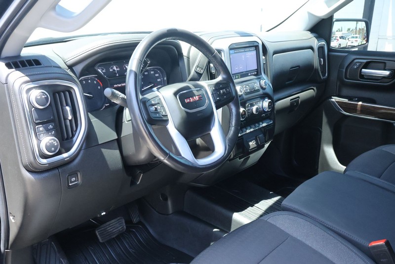 GMC Sierra 1500 Vehicle Full-screen Gallery Image 21