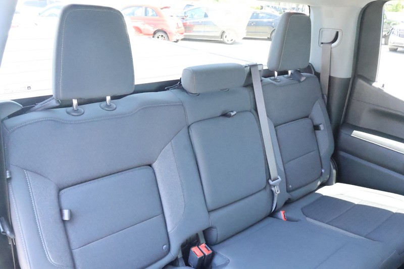 GMC Sierra 1500 Vehicle Full-screen Gallery Image 28