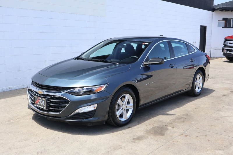 Chevrolet Malibu Vehicle Full-screen Gallery Image 12