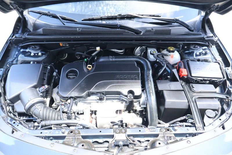 Chevrolet Malibu Vehicle Full-screen Gallery Image 13