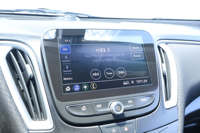 Chevrolet Malibu Vehicle Full-screen Gallery Image 26
