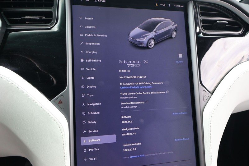 Tesla Model X Vehicle Full-screen Gallery Image 31