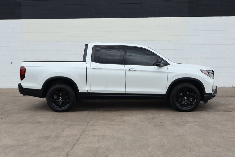 Honda Ridgeline Vehicle Full-screen Gallery Image 01