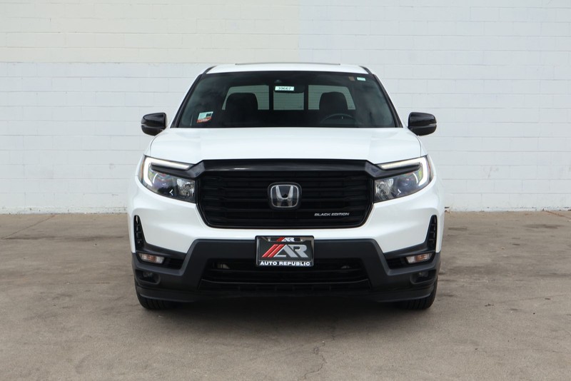 Honda Ridgeline Vehicle Full-screen Gallery Image 03