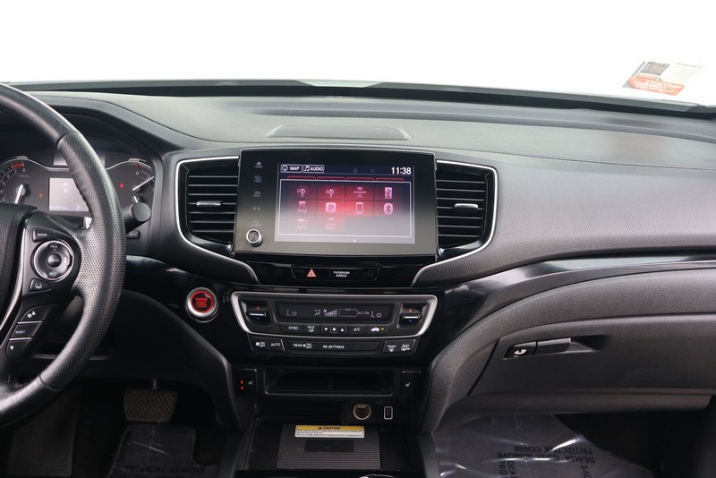 Honda Ridgeline Vehicle Full-screen Gallery Image 26
