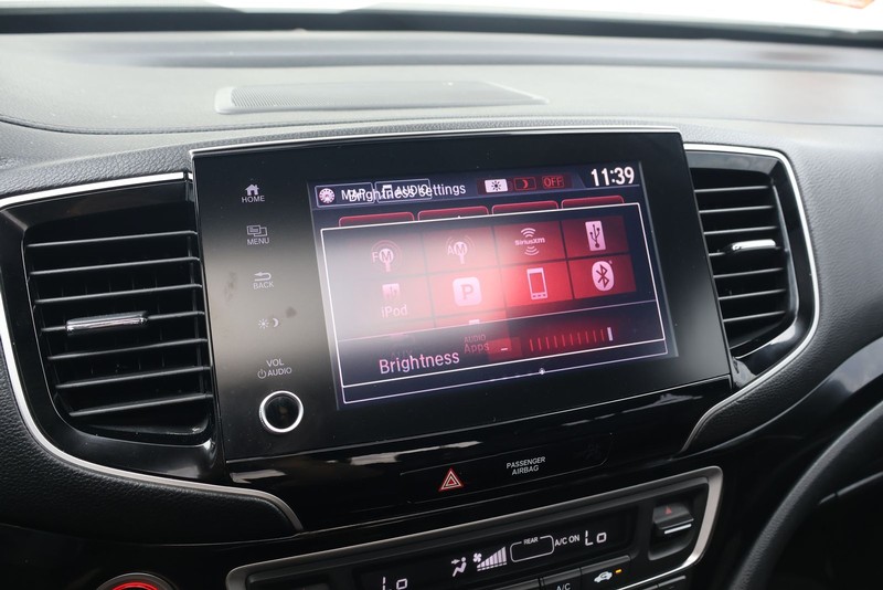 Honda Ridgeline Vehicle Full-screen Gallery Image 27