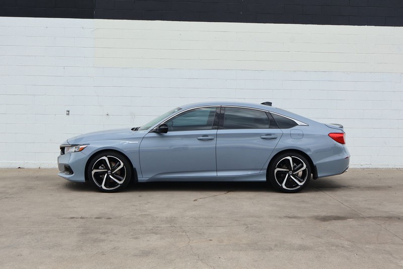 Honda Accord Hybrid Vehicle Full-screen Gallery Image 10