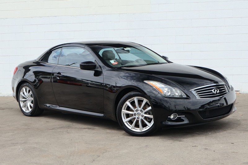 INFINITI G37 Convertible Vehicle Full-screen Gallery Image 01