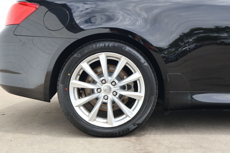INFINITI G37 Convertible Vehicle Full-screen Gallery Image 13