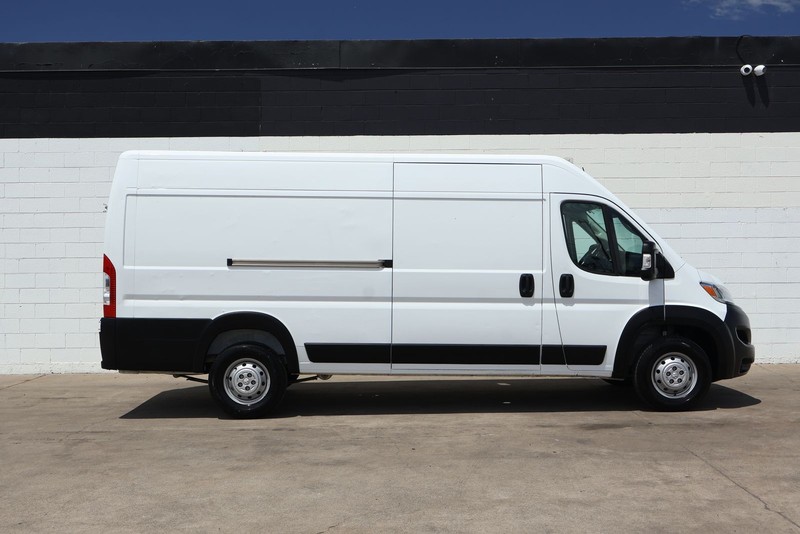Ram ProMaster Cargo Van Vehicle Full-screen Gallery Image 01