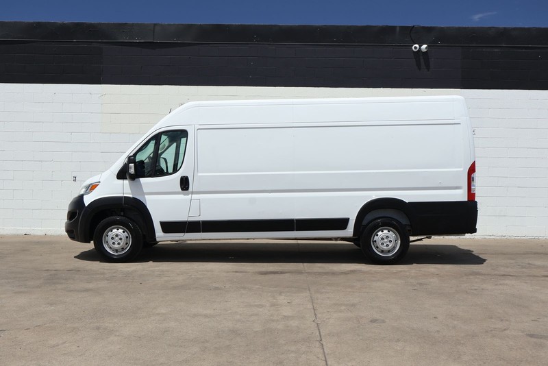 Ram ProMaster Cargo Van Vehicle Full-screen Gallery Image 11