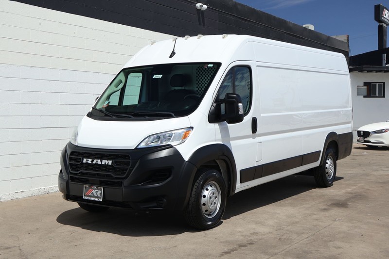 Ram ProMaster Cargo Van Vehicle Full-screen Gallery Image 12