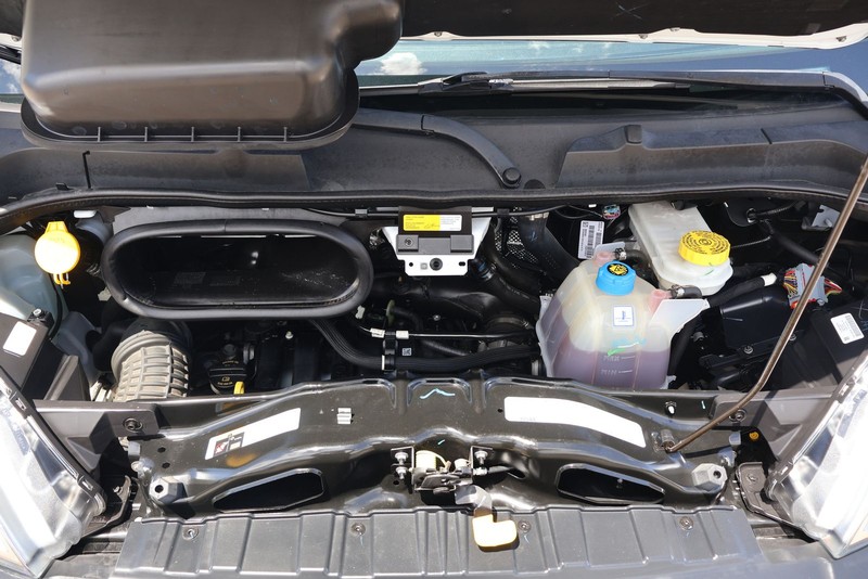 Ram ProMaster Cargo Van Vehicle Full-screen Gallery Image 13