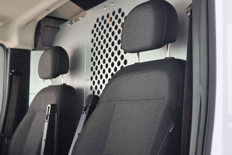 Ram ProMaster Cargo Van Vehicle Full-screen Gallery Image 18