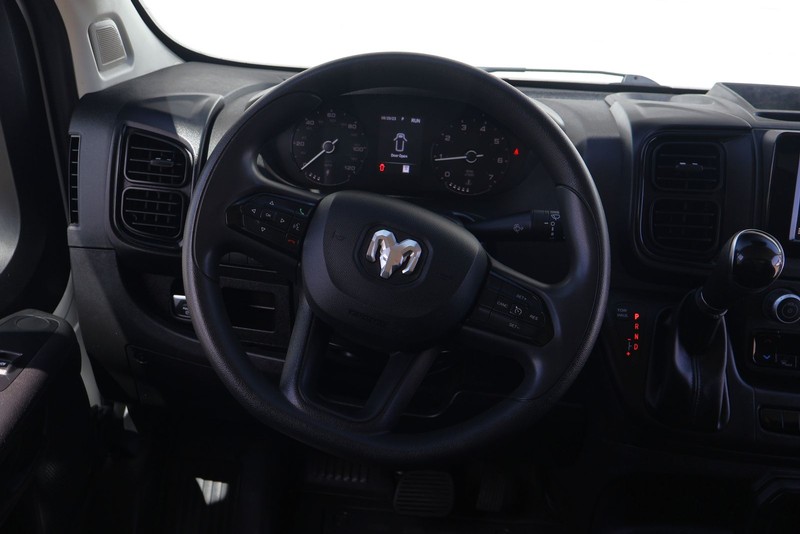 Ram ProMaster Cargo Van Vehicle Full-screen Gallery Image 23