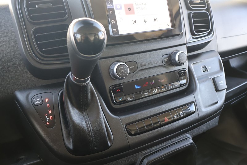 Ram ProMaster Cargo Van Vehicle Full-screen Gallery Image 28