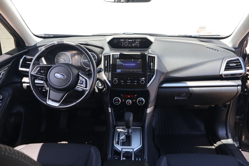 Subaru Forester Vehicle Full-screen Gallery Image 22