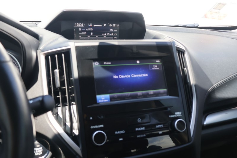 Subaru Forester Vehicle Full-screen Gallery Image 28