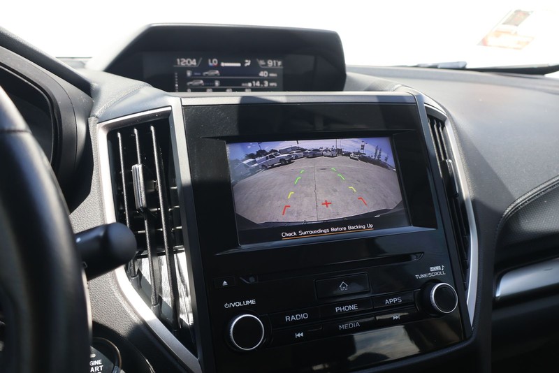 Subaru Forester Vehicle Full-screen Gallery Image 30